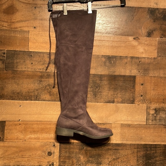 Zigi Soho Karsten Gray Faux Suede Over the Knee Boots - Picture 4 of 8
